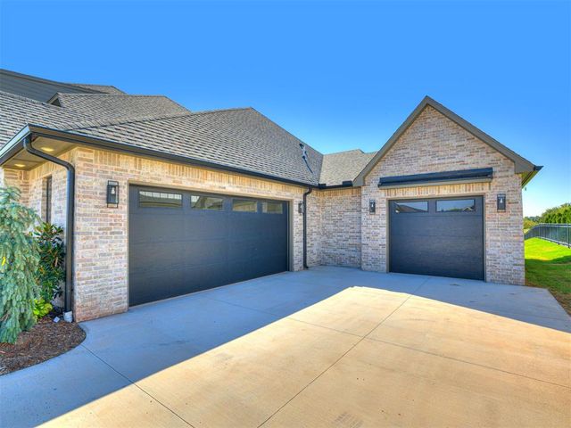 2219 Winter Creek Boulevard, Blanchard, OK 73010