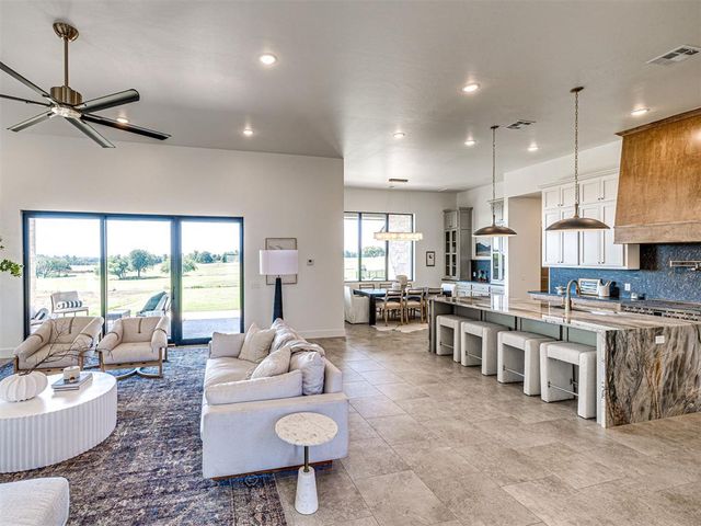 2219 Winter Creek Boulevard, Blanchard, OK 73010