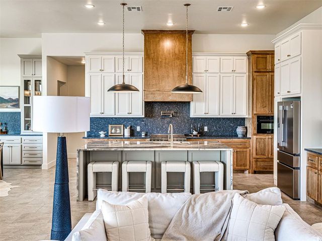 2219 Winter Creek Boulevard, Blanchard, OK 73010