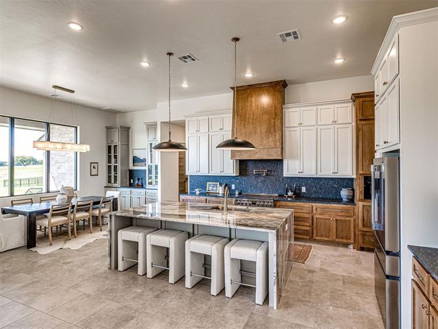 2219 Winter Creek Boulevard, Blanchard, OK 73010