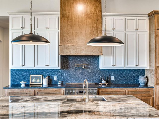 2219 Winter Creek Boulevard, Blanchard, OK 73010