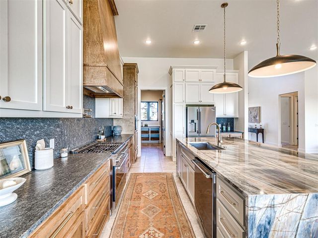 2219 Winter Creek Boulevard, Blanchard, OK 73010