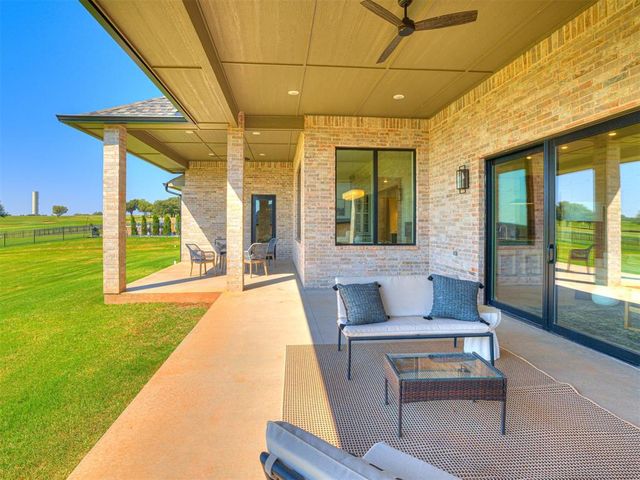 2219 Winter Creek Boulevard, Blanchard, OK 73010