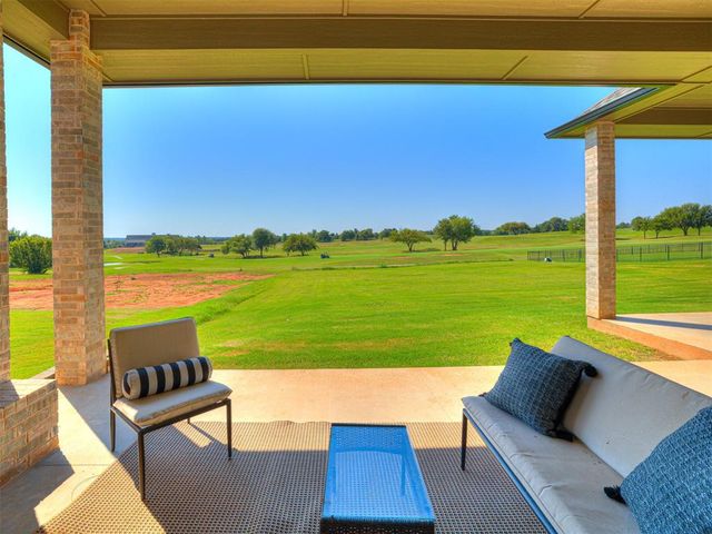 2219 Winter Creek Boulevard, Blanchard, OK 73010