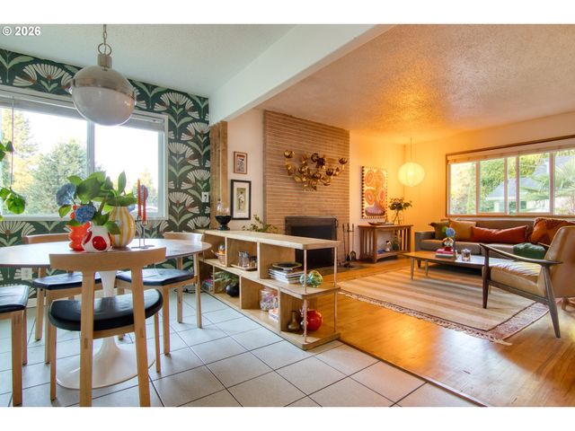 6843 N SWIFT St, Portland, OR 97203