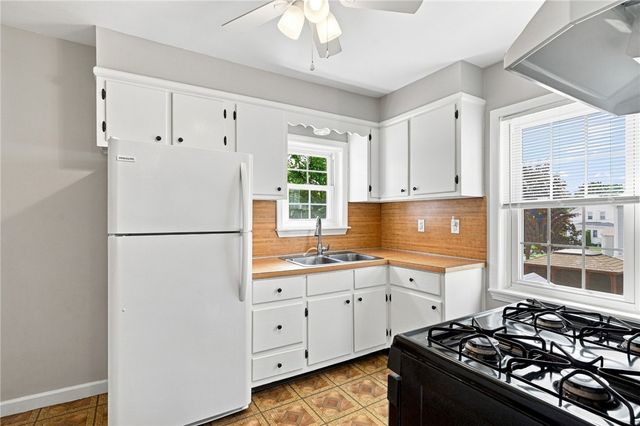 51 Pettaconsett Avenue, Warwick, RI 02888
