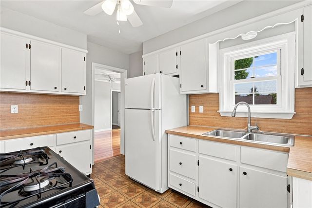51 Pettaconsett Avenue, Warwick, RI 02888