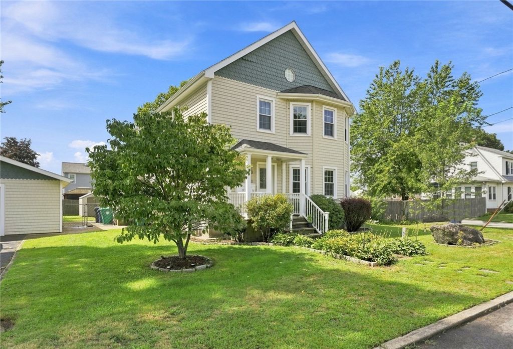 51 Pettaconsett Avenue, Warwick, RI 02888
