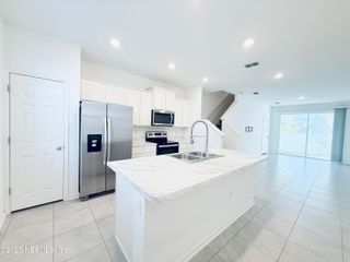 8334 ZENITH Circle, Jacksonville, FL 32256