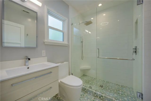 1040 Havenhurst Drive B, Los Angeles, CA 90046