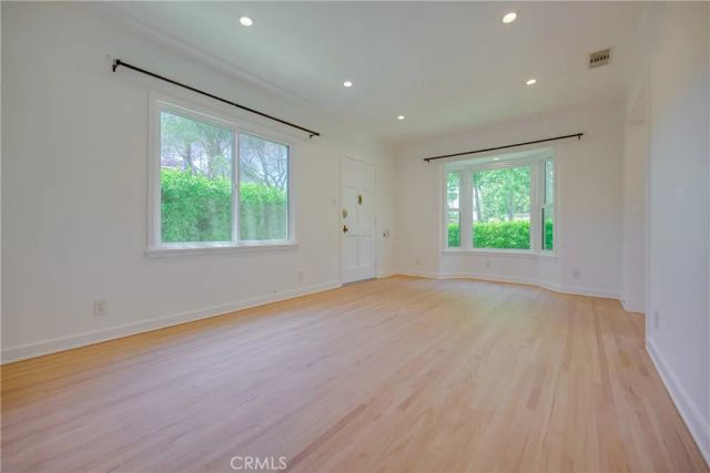 1040 Havenhurst Drive B, Los Angeles, CA 90046