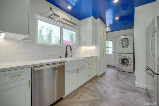 1040 Havenhurst Drive B, Los Angeles, CA 90046