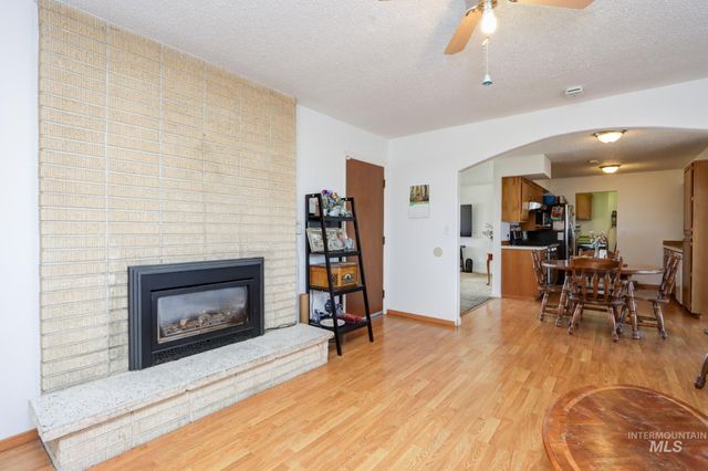 2021 Terrace Dr, Caldwell, ID 83605