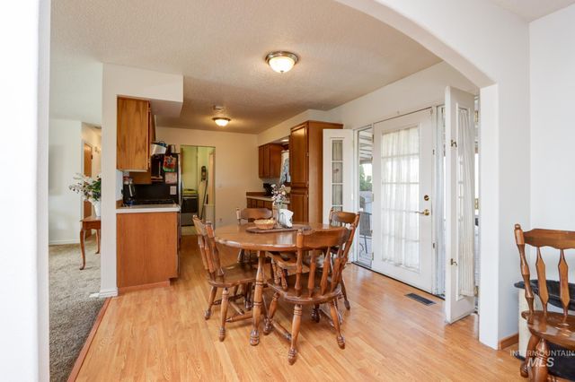 2021 Terrace Dr, Caldwell, ID 83605