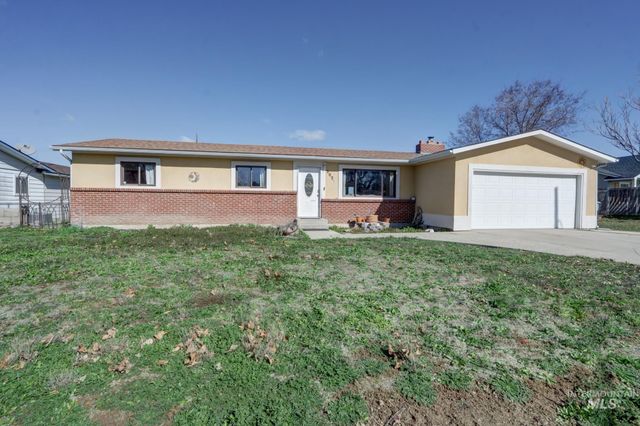 2021 Terrace Dr, Caldwell, ID 83605