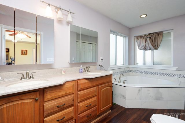 2021 Terrace Dr, Caldwell, ID 83605