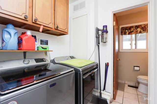 2021 Terrace Dr, Caldwell, ID 83605