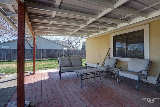 2021 Terrace Dr, Caldwell, ID 83605