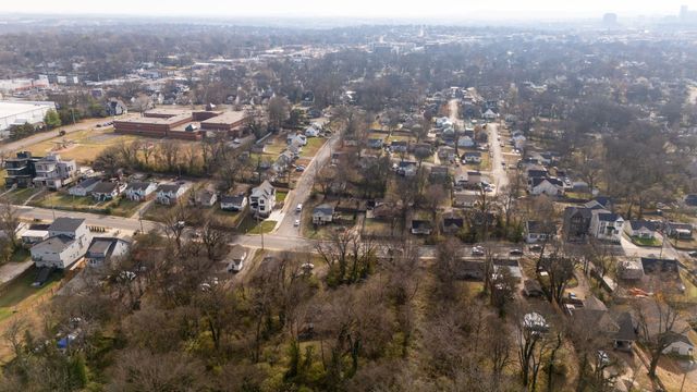 911 Douglas Ave, Nashville, TN 37206