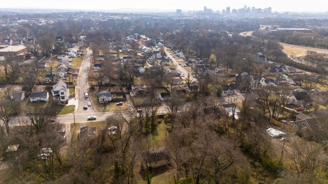 911 Douglas Ave, Nashville, TN 37206