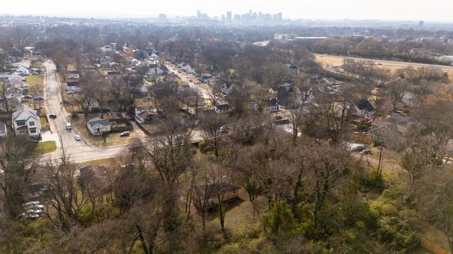 911 Douglas Ave, Nashville, TN 37206