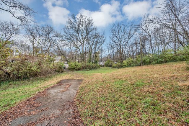 911 Douglas Ave, Nashville, TN 37206