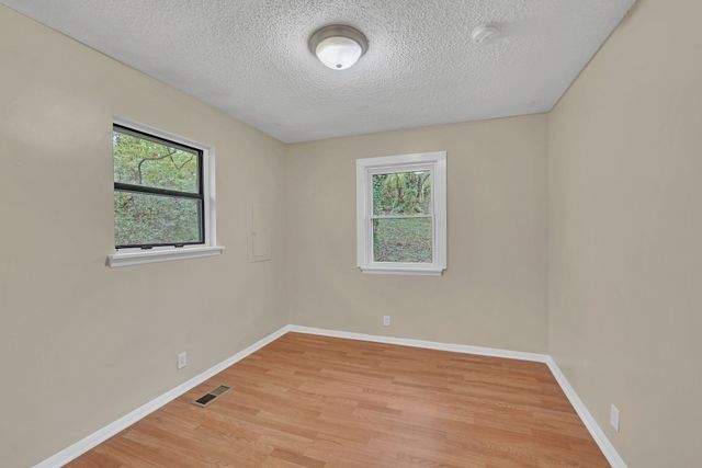 911 Douglas Ave, Nashville, TN 37206