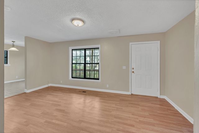 911 Douglas Ave, Nashville, TN 37206