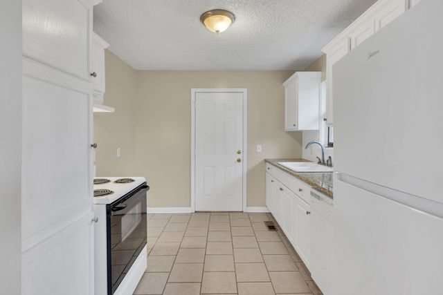 911 Douglas Ave, Nashville, TN 37206