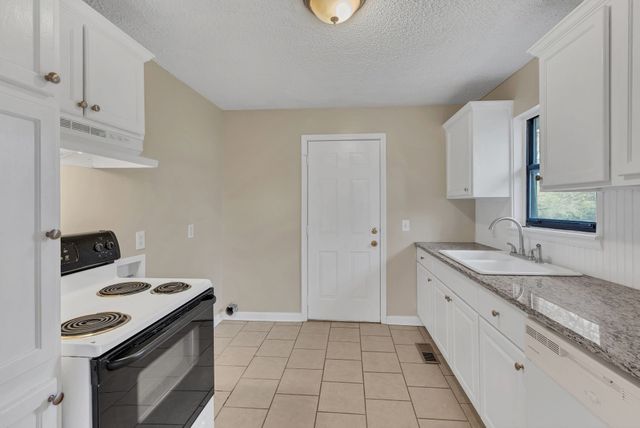 911 Douglas Ave, Nashville, TN 37206