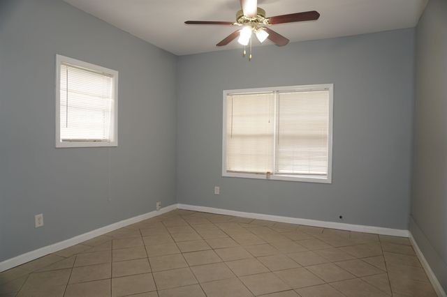 504 Pinecrest Drive, Riverdale, GA 30274