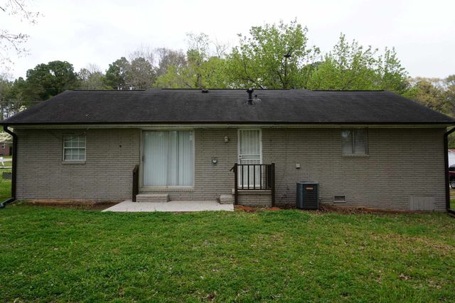 504 Pinecrest Drive, Riverdale, GA 30274