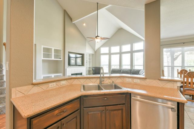 13814 Swan Hollow Lane, Houston, TX 77041