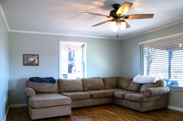 135 Campbellsville Pike, Ethridge, TN 38456