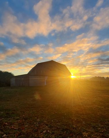 135 Campbellsville Pike, Ethridge, TN 38456