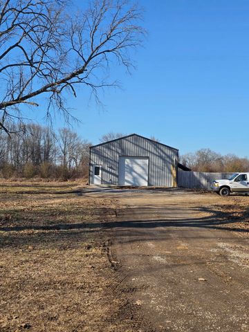 135 Campbellsville Pike, Ethridge, TN 38456