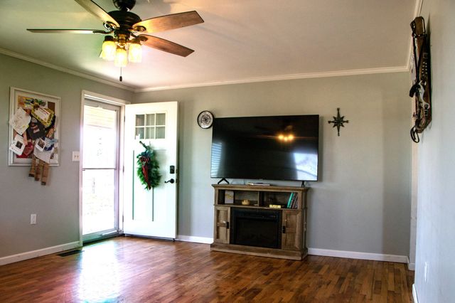 135 Campbellsville Pike, Ethridge, TN 38456