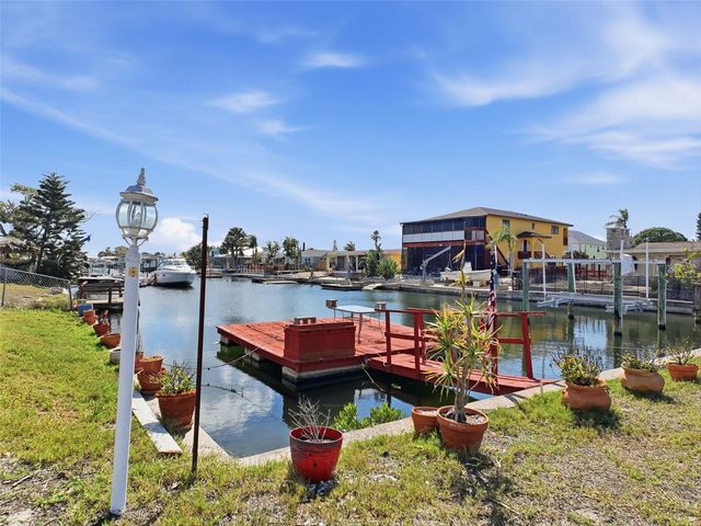 13701 VERONICA DRIVE, Hudson, FL 34667