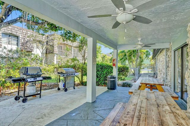 3105 Oakland Shores Drive J106, Oakland Park, FL 33309
