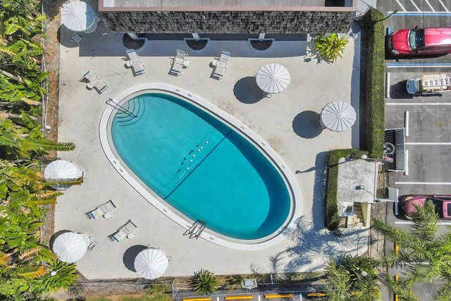 3105 Oakland Shores Drive J106, Oakland Park, FL 33309