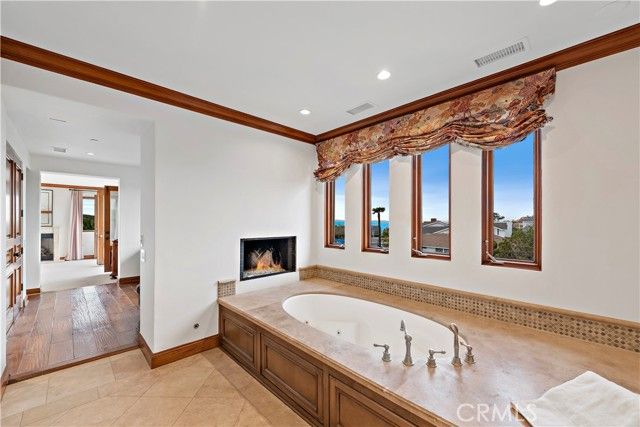 206 Driftwood Road, Corona Del Mar (newport Beach), CA 92625