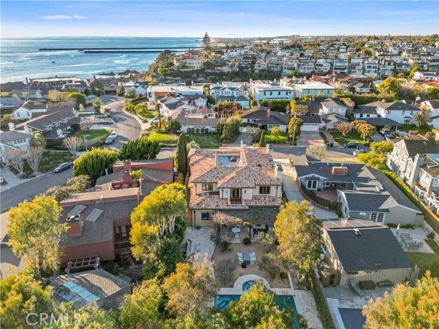 206 Driftwood Road, Corona Del Mar (newport Beach), CA 92625