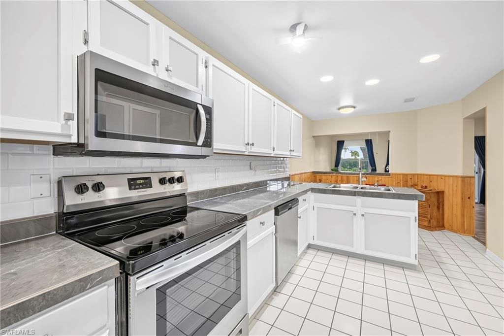 12051 Champions Green WAY 313, FORT MYERS, FL 33913 — photo 3