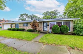 16446 Emerald Avenue, Harvey, IL 60426