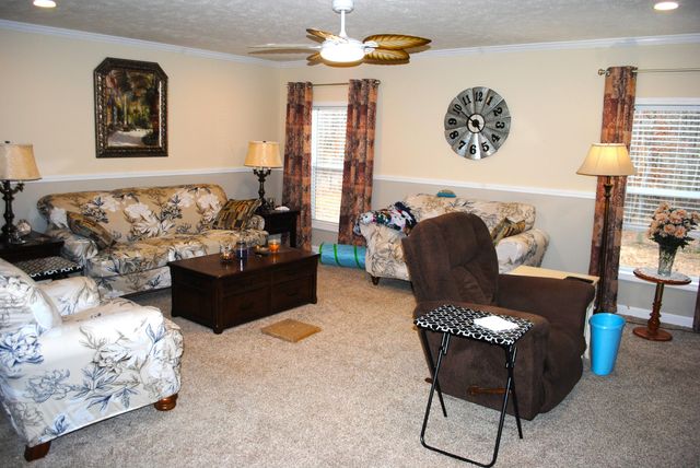 359 Pin Oak Hill Road, Stanford, KY 40484