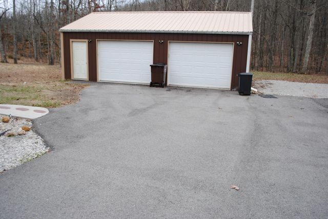 359 Pin Oak Hill Road, Stanford, KY 40484