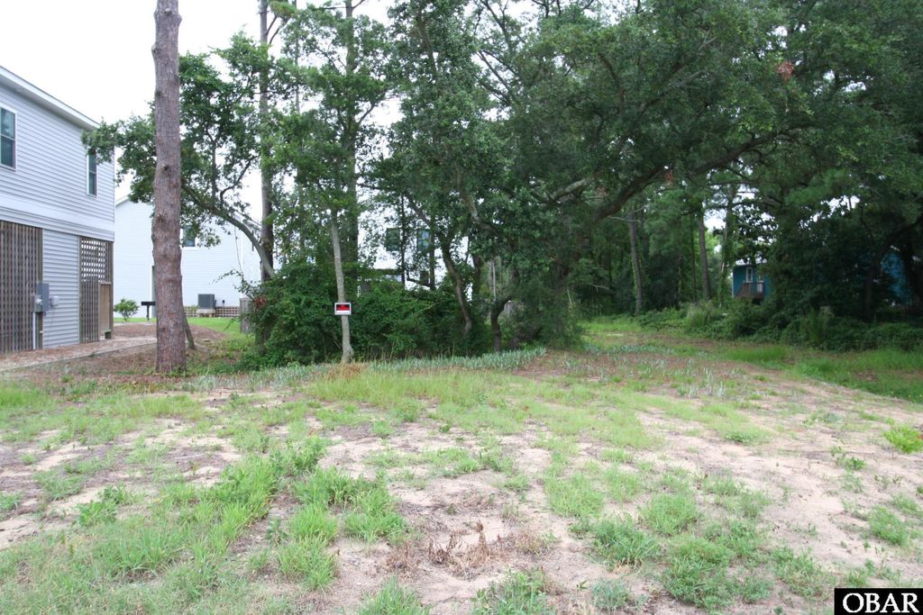 Image 3 of property listing at 0 W Palmetto Street Lot 21r, Kill Devil Hills, NC 27948