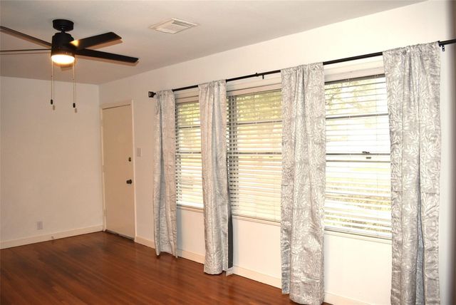 1006 Mac Drive, Sweeny, TX 77480