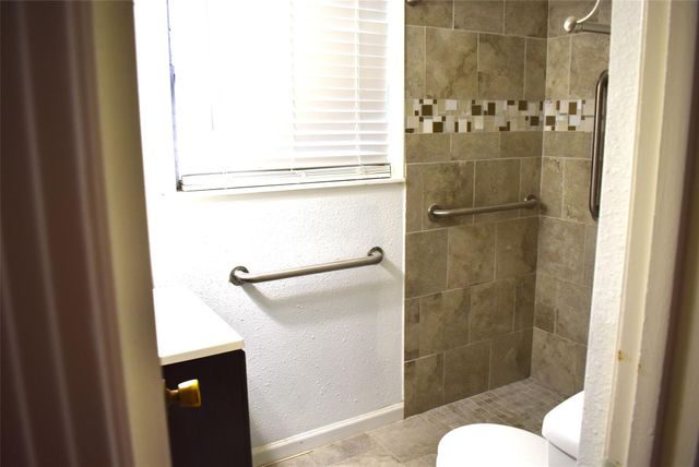 1006 Mac Drive, Sweeny, TX 77480