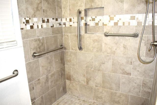 1006 Mac Drive, Sweeny, TX 77480